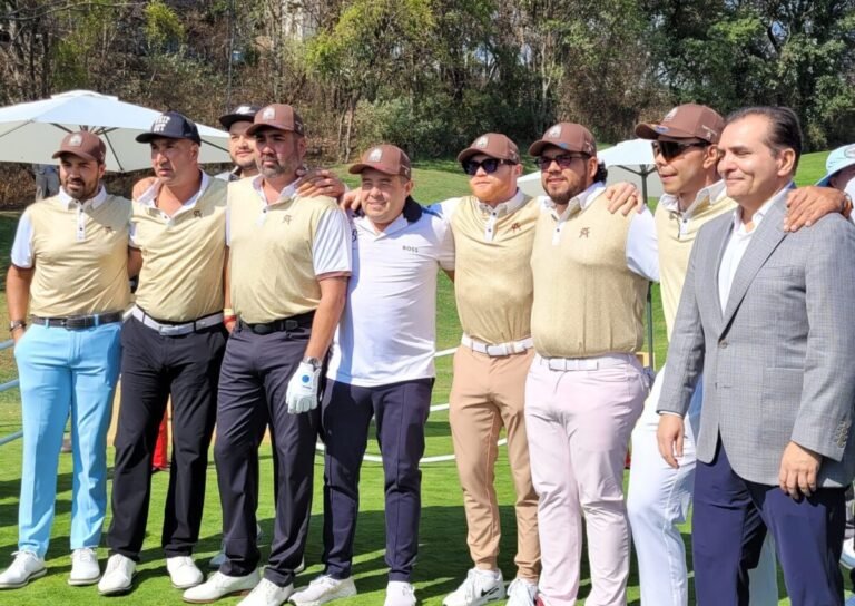 “Canelo” inaugura torneo de golf en Bosque Real