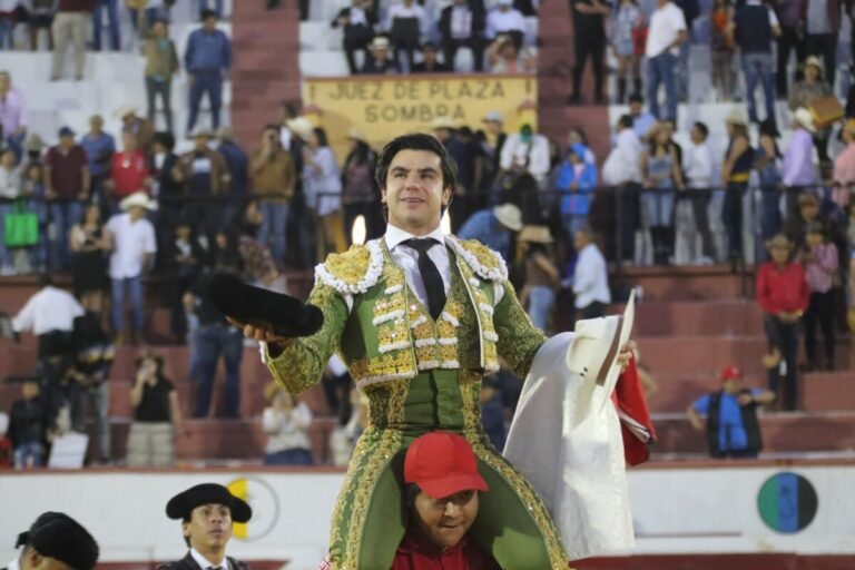 Colombo, a hombros en Texcoco