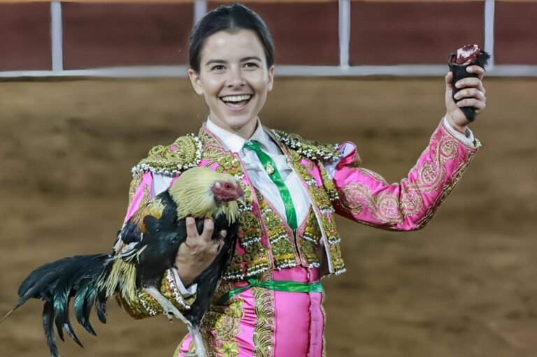Miriam y Luz Elena, oreja en Tlaxcala