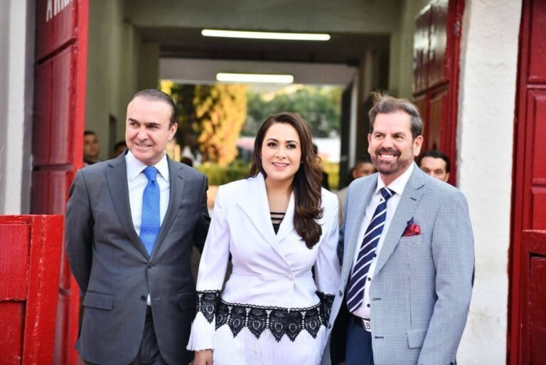 La Gobernadora de Ags., respalda la Fiesta Brava