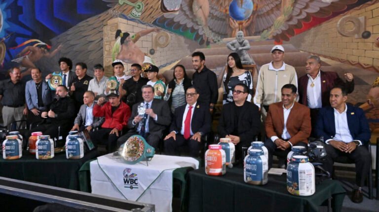 Presentan programa del «Wellness Weekend Fight Night»